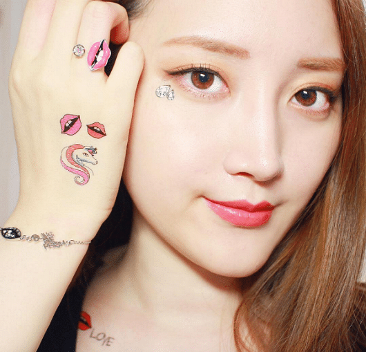 5 reasons why this new Korean  eye makeup  product is a must 